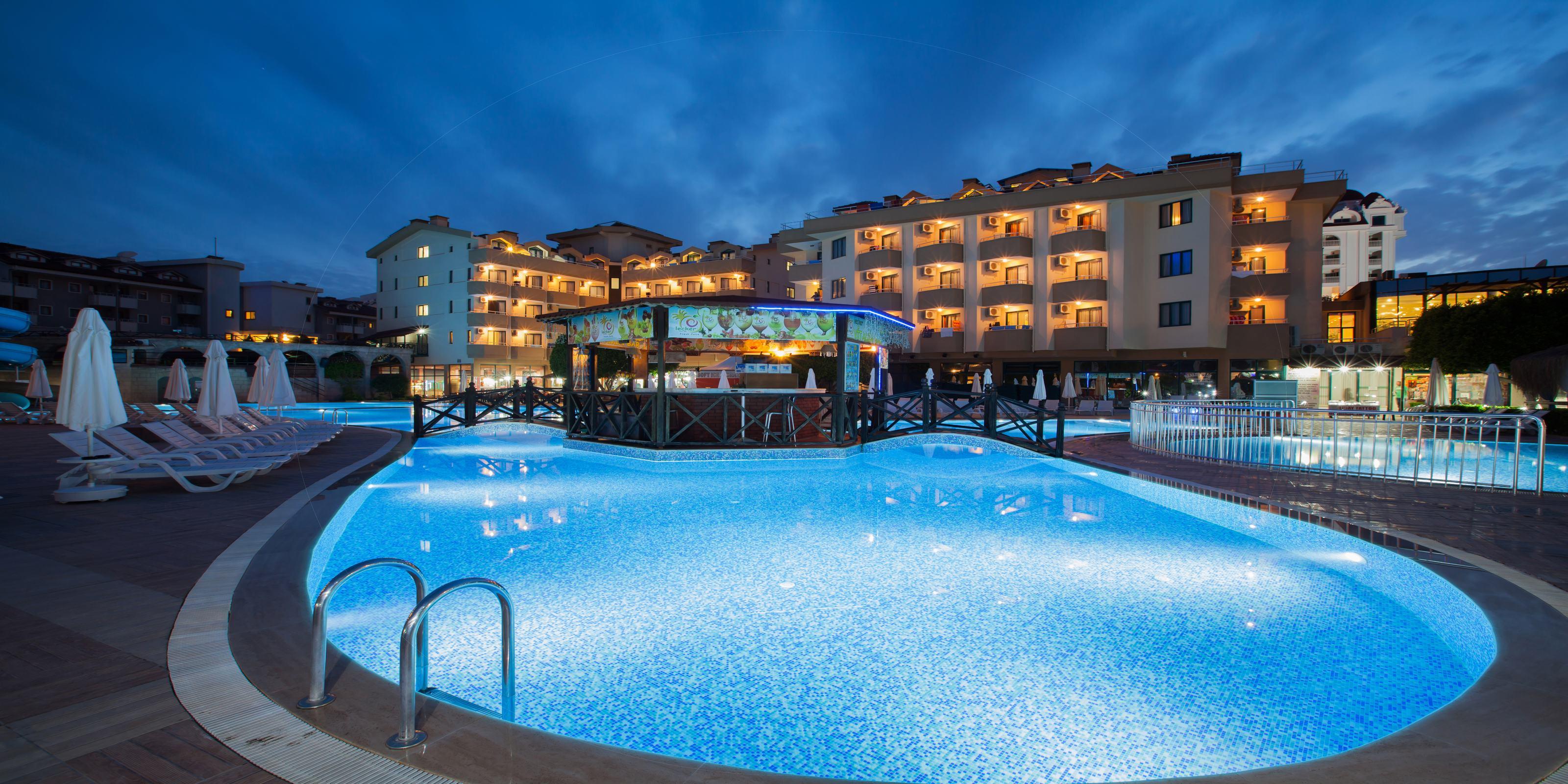 Grand Seker Hotel Side Exterior photo