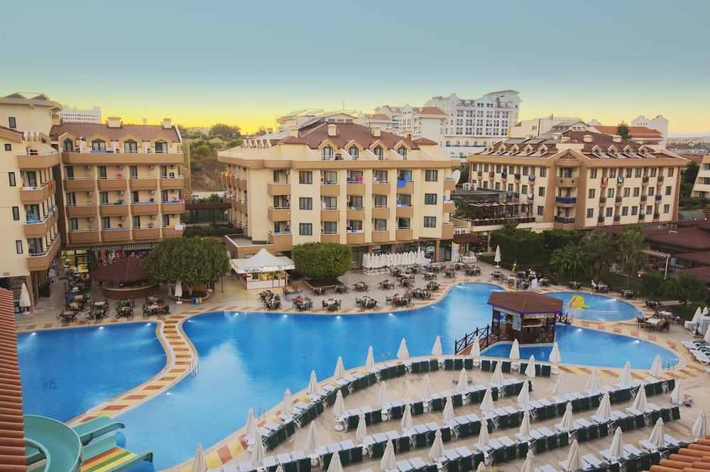 Grand Seker Hotel Side Exterior photo